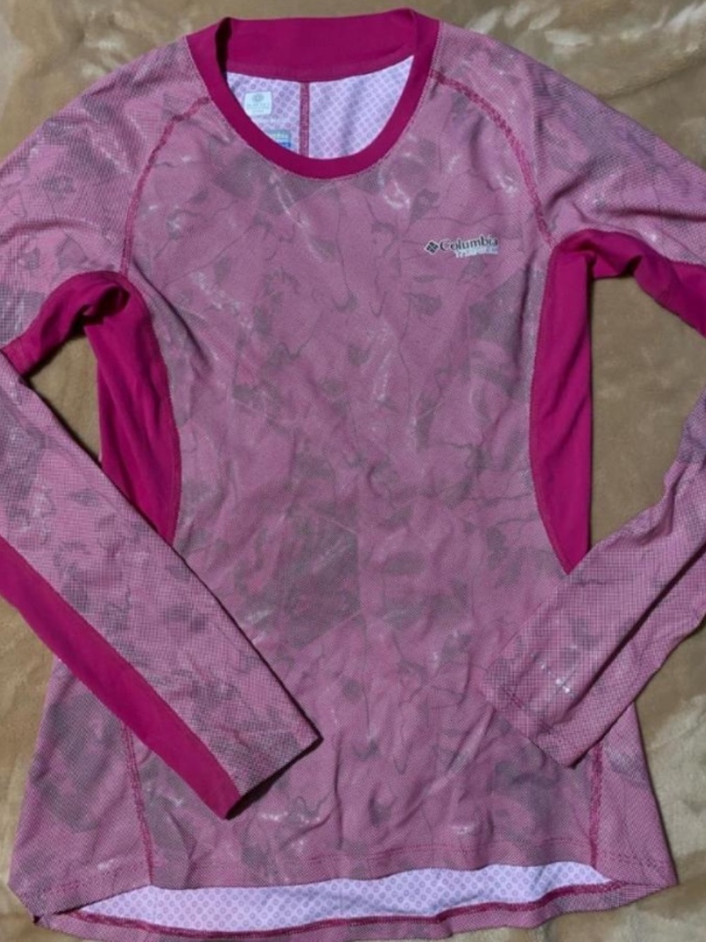 Columbia Women’s Pink Long-Sleeve Performance Tee Sz S